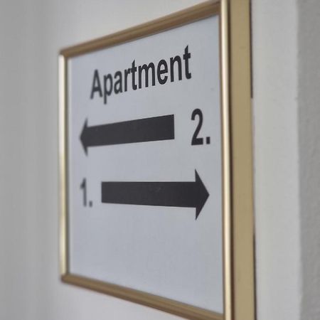 Spacious Apartment Near Hockey And Football Arena บราติสลาวา ภายนอก รูปภาพ